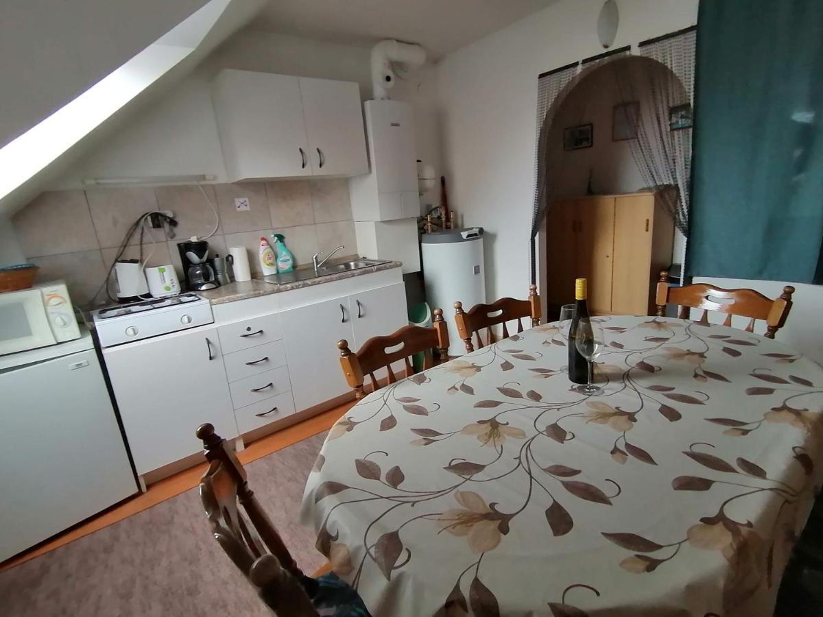Joos Apartman Sárvár Esterno foto