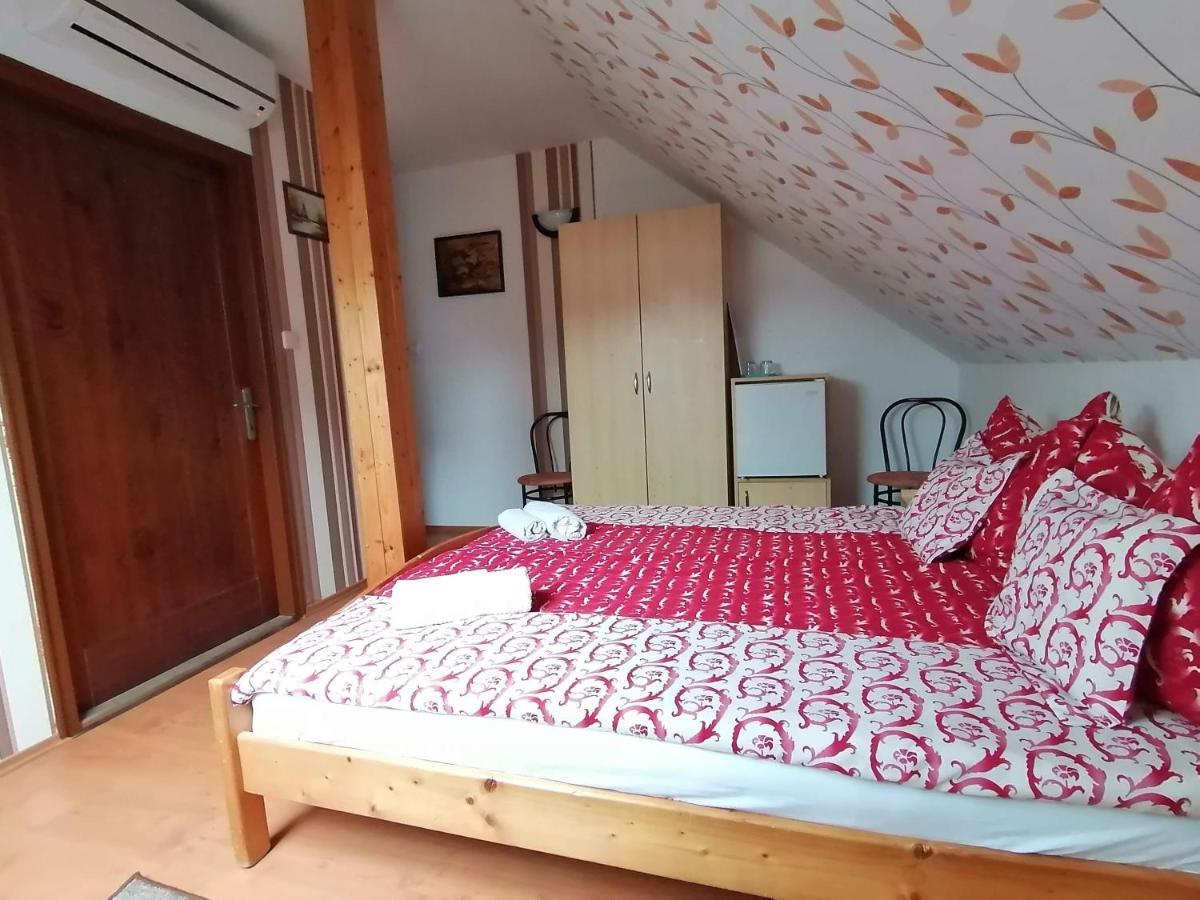 Joos Apartman Sárvár Esterno foto