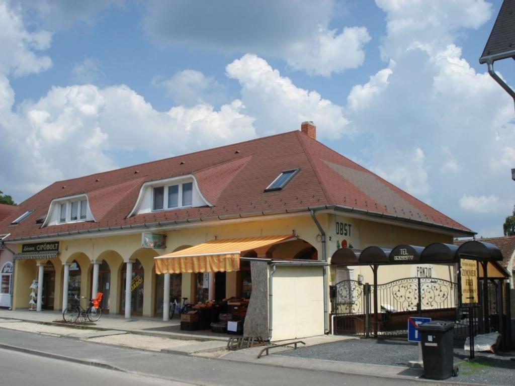 Joos Apartman Sárvár Esterno foto